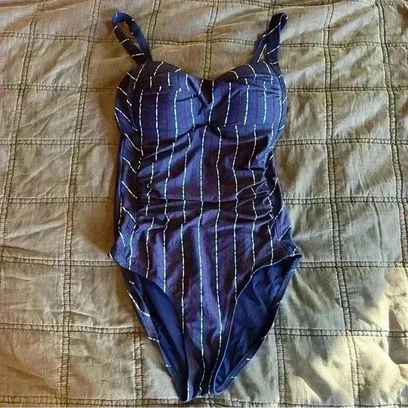 Nip Tuck Swim Striped One Piece Swimsuit Swimwear - Picture 1 of 6